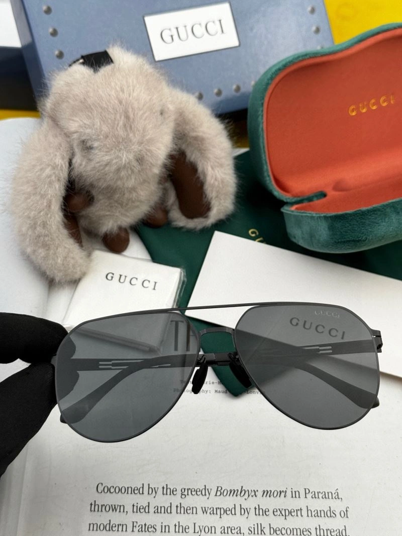 Gucci Sunglasses AllSeason 280103