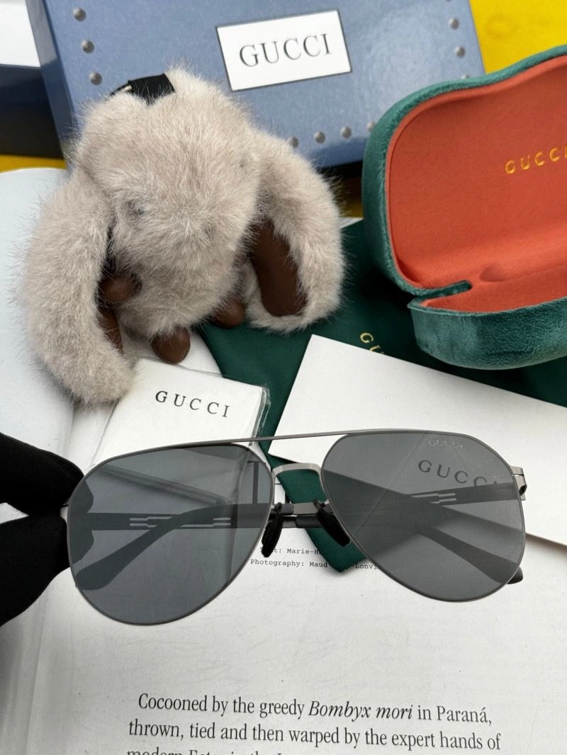 Gucci Sunglasses AllSeason 280103