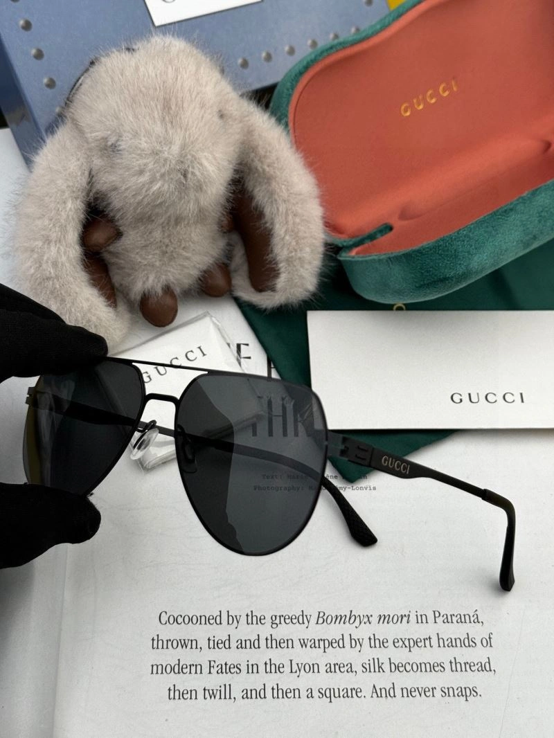 Gucci Sunglasses ComfortFit 280095