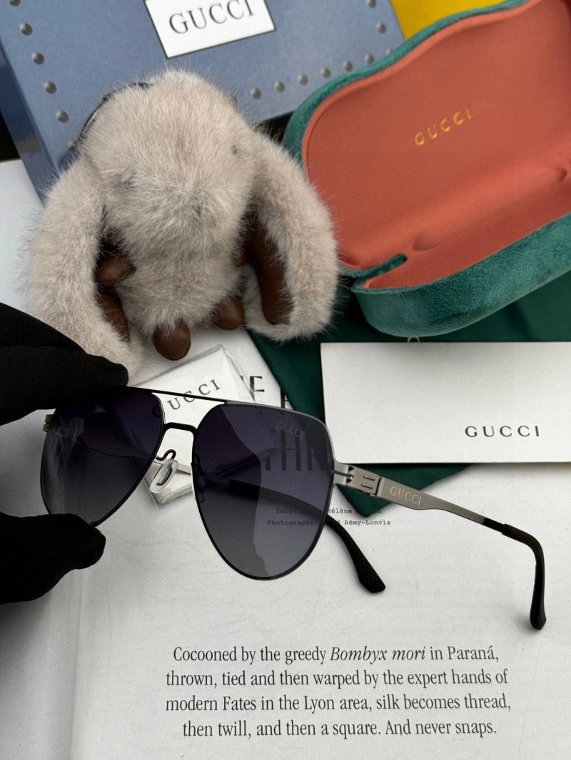 Gucci Sunglasses ComfortFit 280095