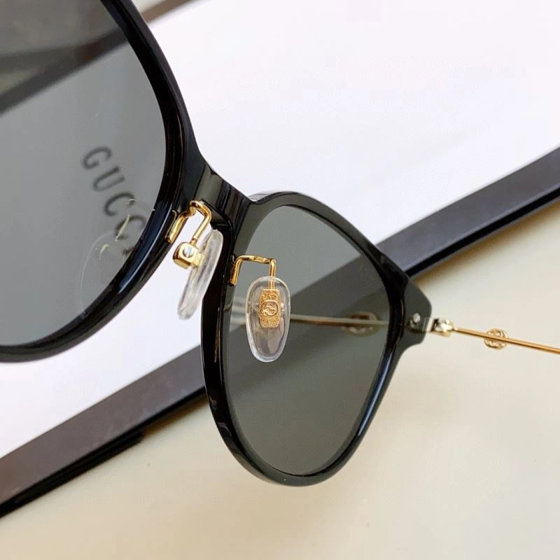 Gucci Sunglasses Unisex 280086