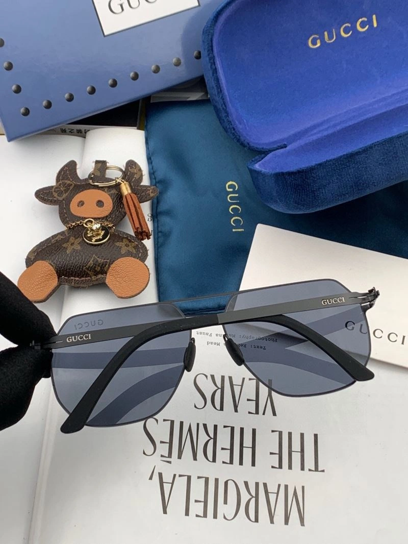 Reliable Gucci Sunglasses 280084