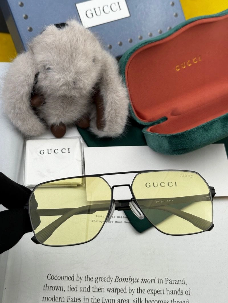 Compact Gucci Sunglasses 280104