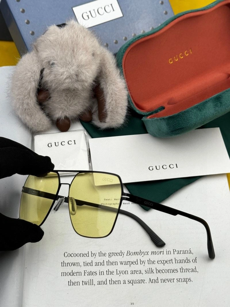 Compact Gucci Sunglasses 280104