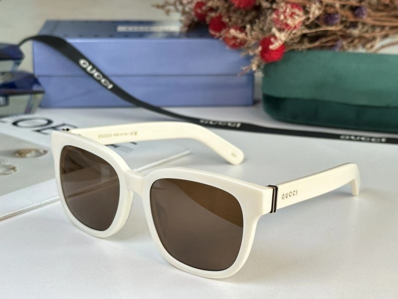 Packable Gucci Sunglasses 280113