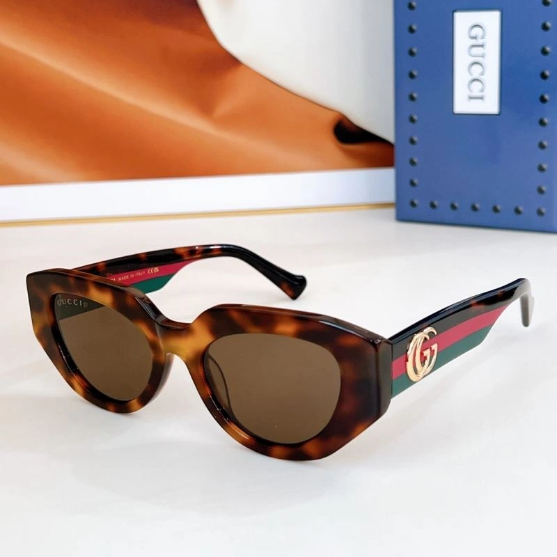 Gucci Sunglasses Effortless 280088