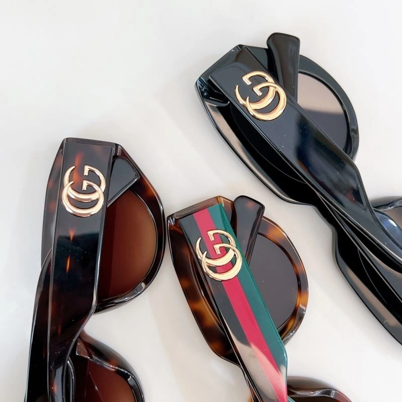 Gucci Sunglasses Effortless 280088