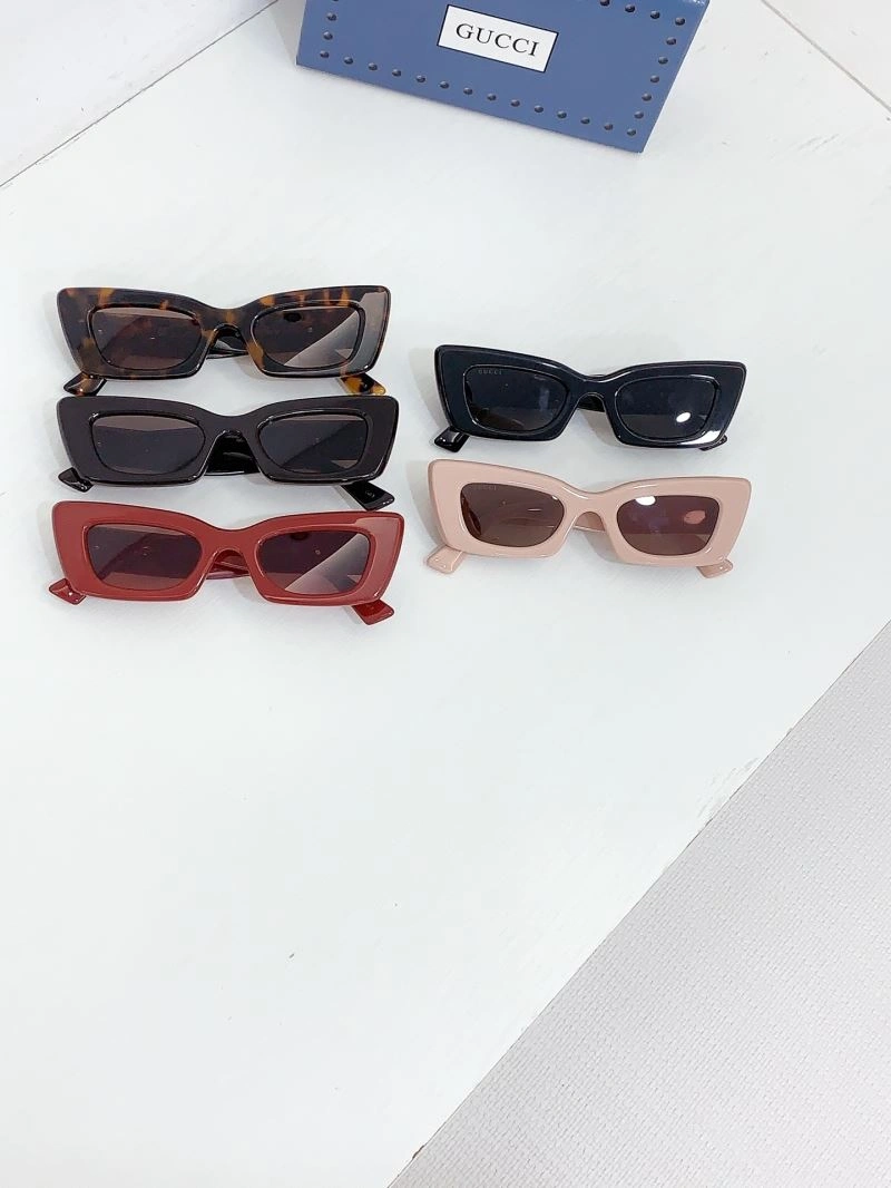 Gucci Sunglasses Versatile 280081