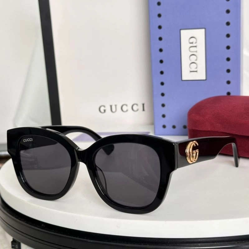 Gucci Sunglasses Modern 280079