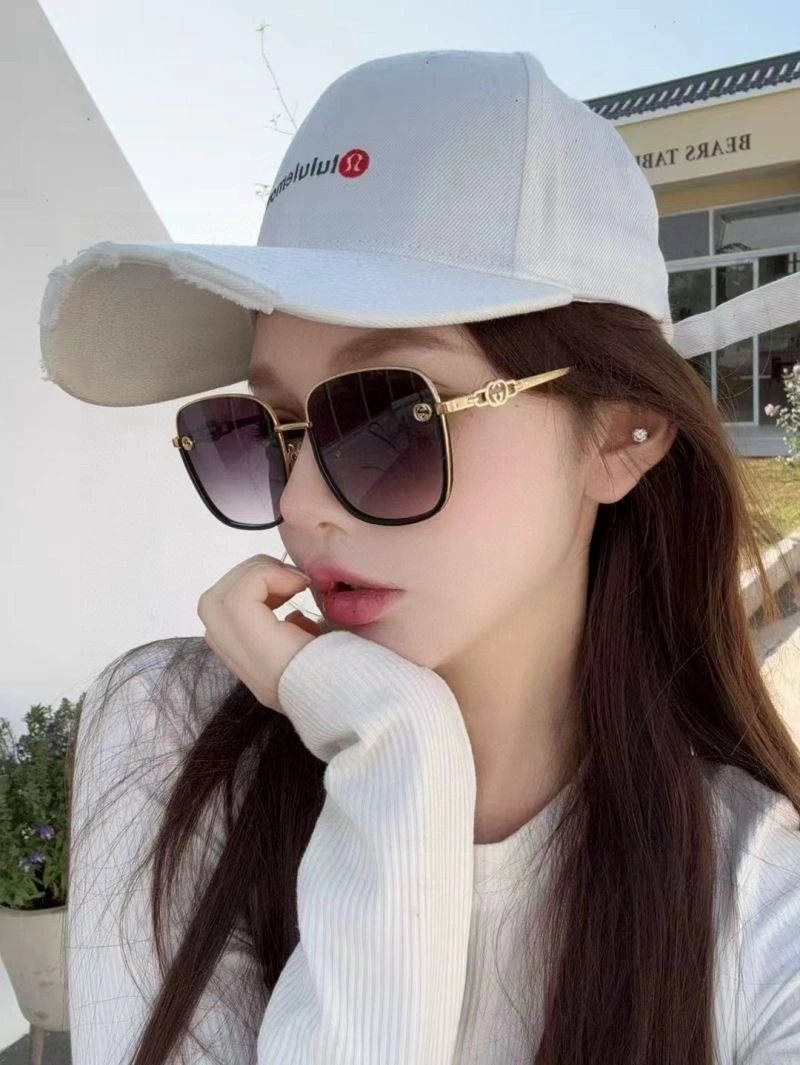 Neat Gucci Sunglasses 280075