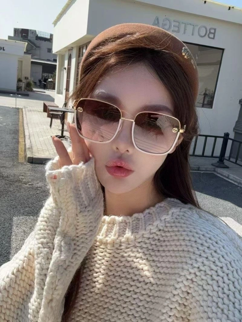 Neat Gucci Sunglasses 280075