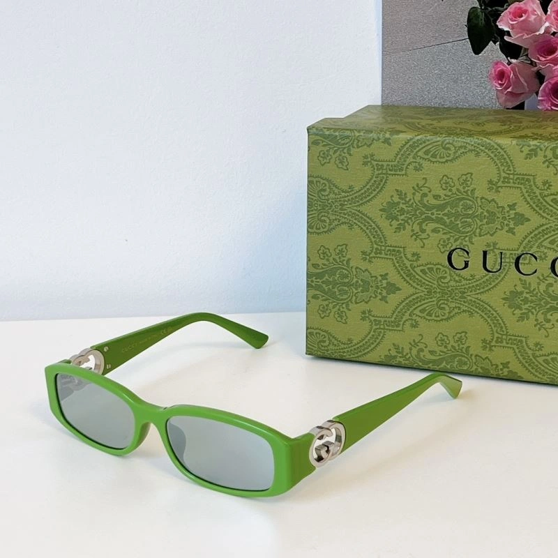 Gucci Sunglasses Practical 280053