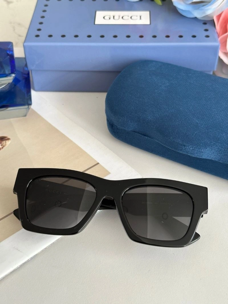 Gucci Sunglasses RelaxedFit 280045