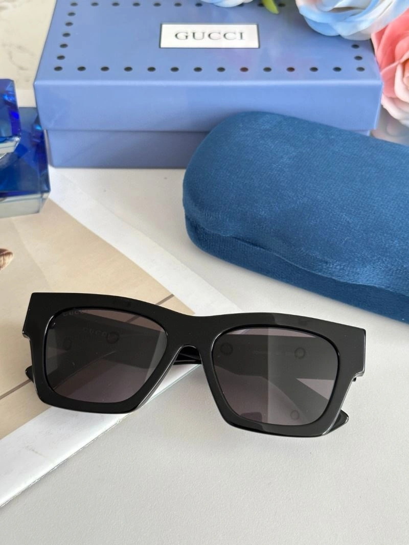 Gucci Sunglasses RelaxedFit 280045