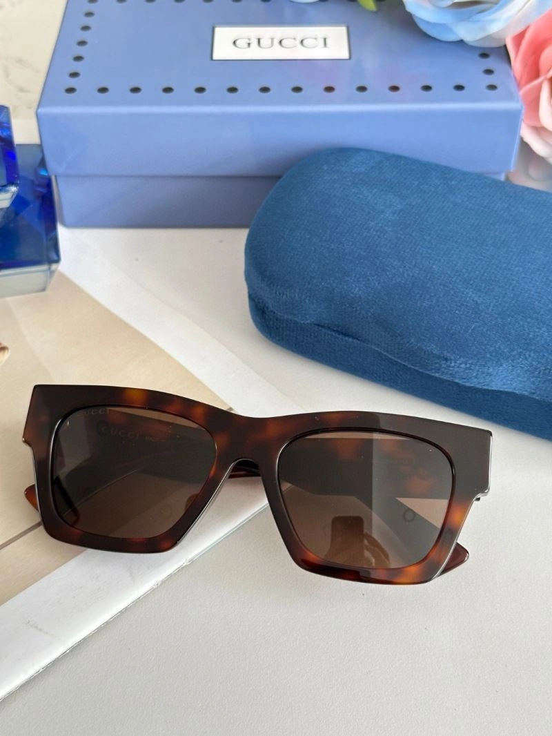 Gucci Sunglasses RelaxedFit 280045