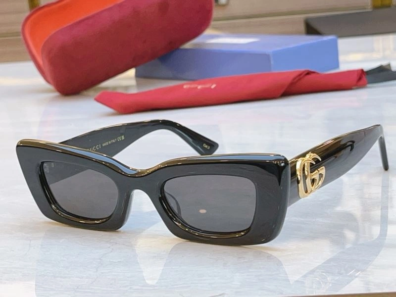 Flexible Gucci Sunglasses 280054