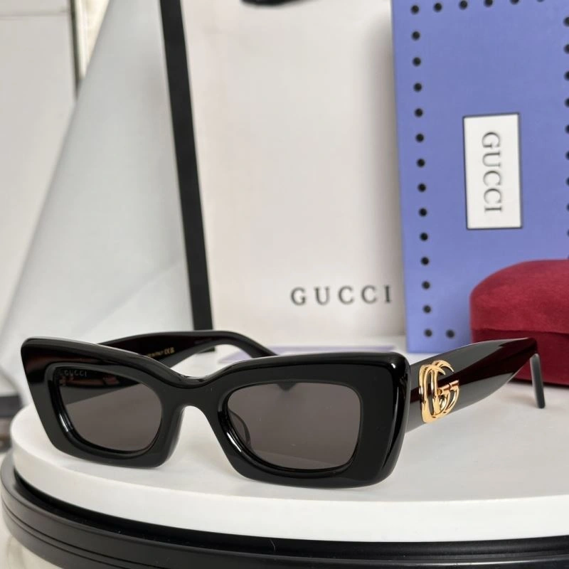 Gucci Sunglasses Modern 280048