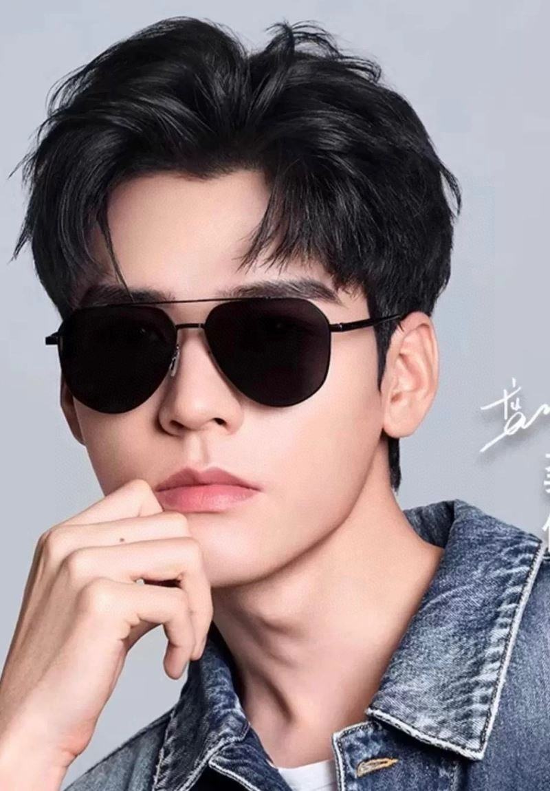 Gucci Sunglasses Minimalist 280055