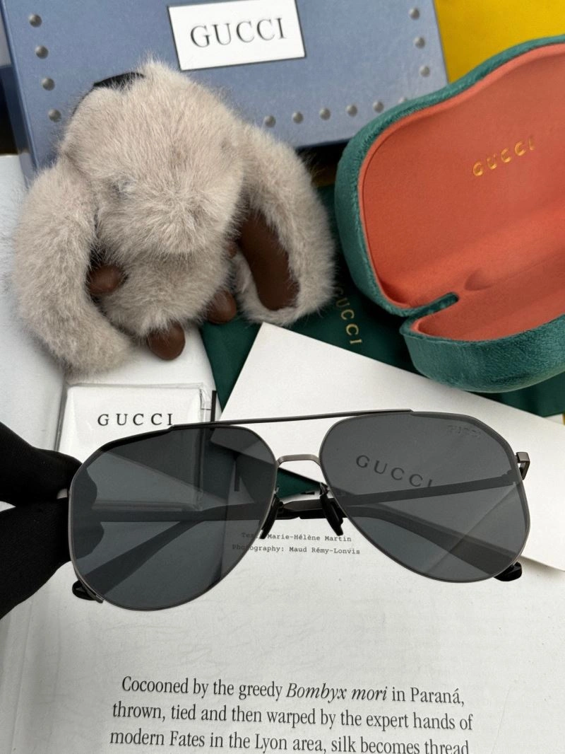 Gucci Sunglasses Minimalist 280055