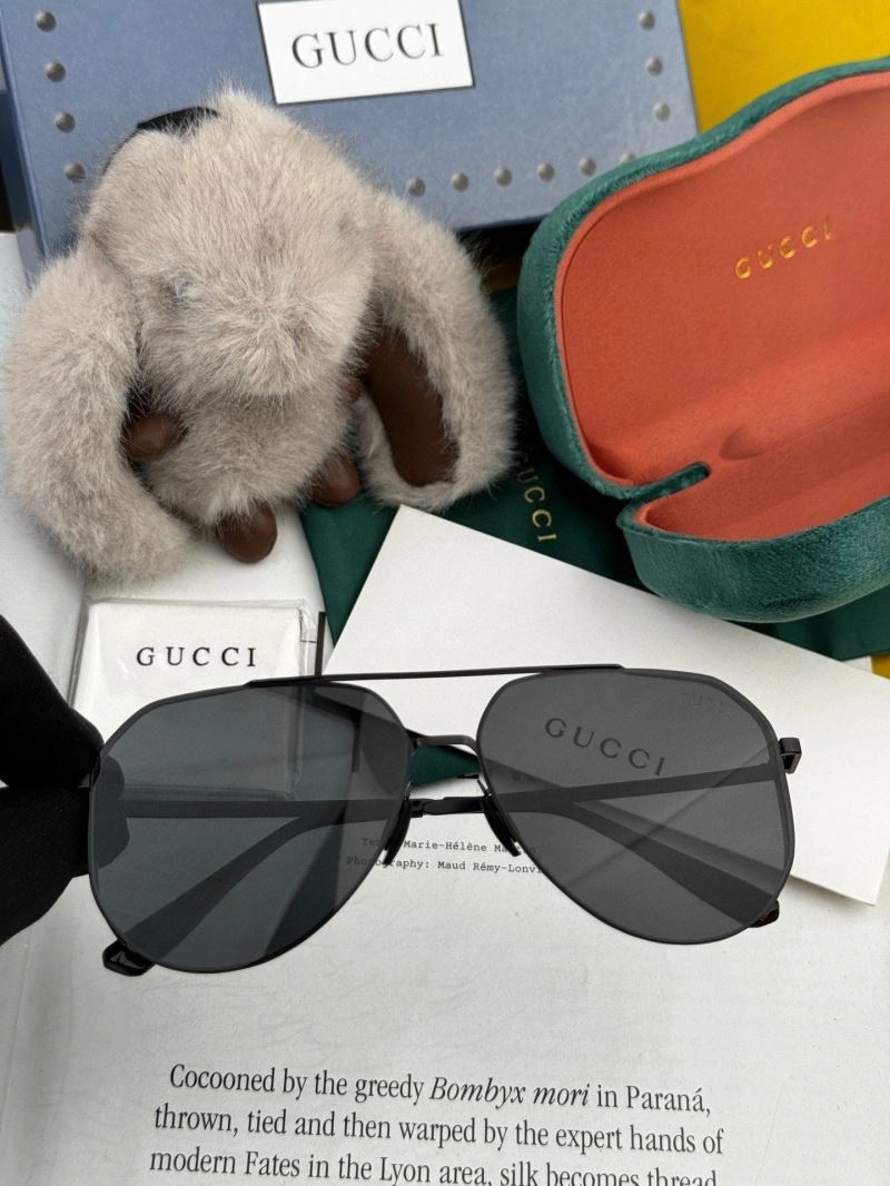 Gucci Sunglasses Minimalist 280055