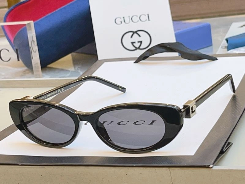 Unisex Gucci Sunglasses 280063