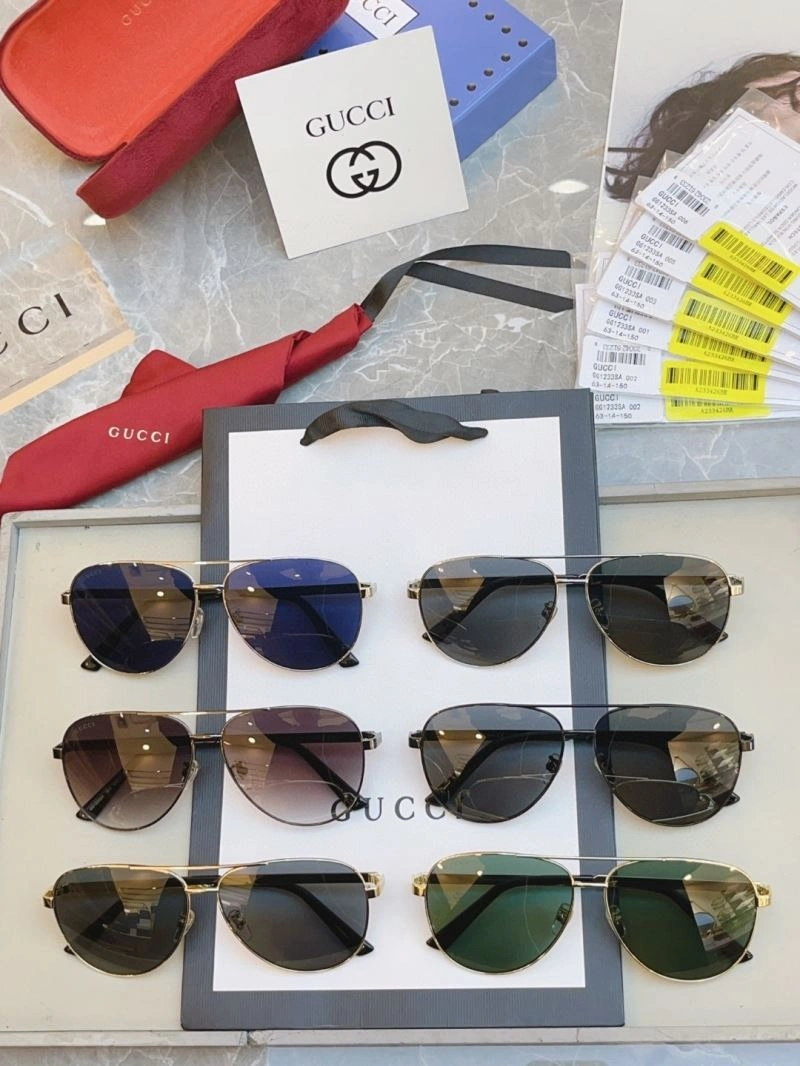 Gucci Sunglasses Fashionable 280068