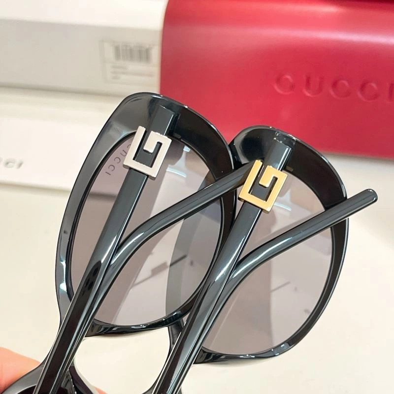 Gucci Sunglasses Attractive 280040