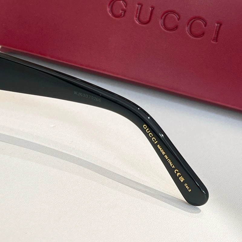 SoftTouch Gucci Sunglasses 280064