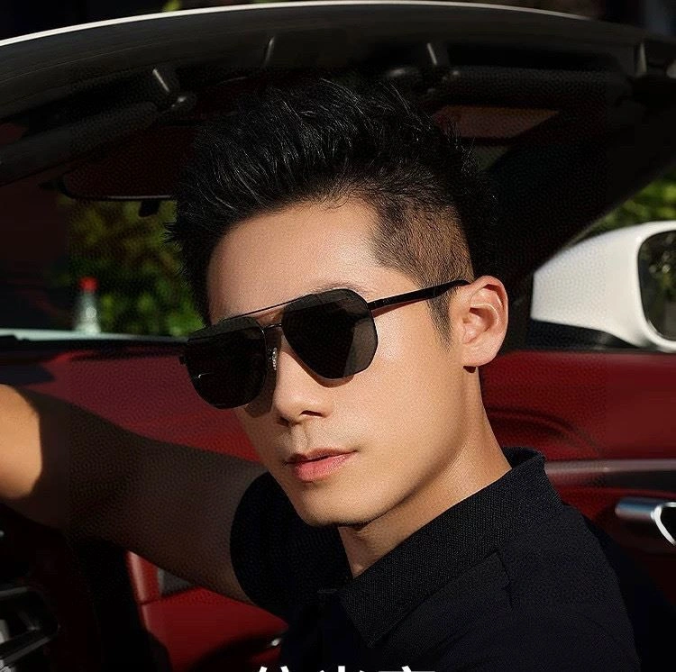 Gucci Sunglasses TravelReady 280036