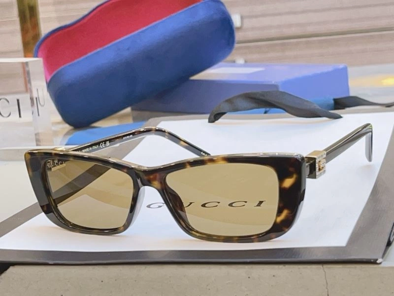 Classic Gucci Sunglasses 280034