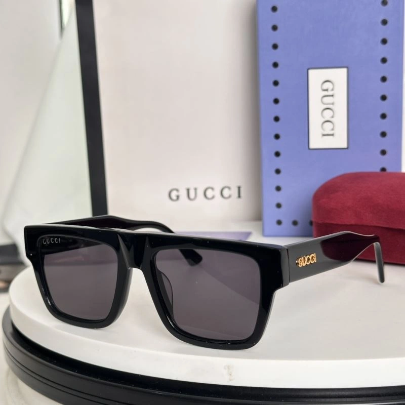 Gucci Sunglasses Bright 280033