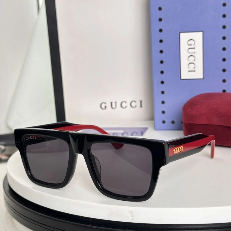 Gucci Sunglasses Bright 280033