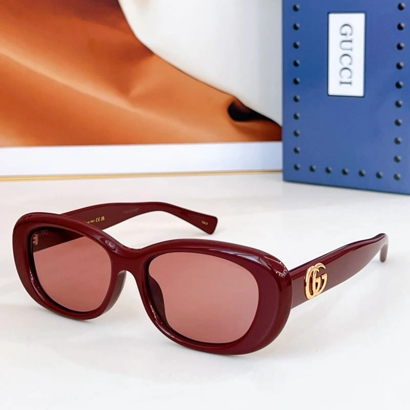 Gucci Sunglasses FashionForward 280030