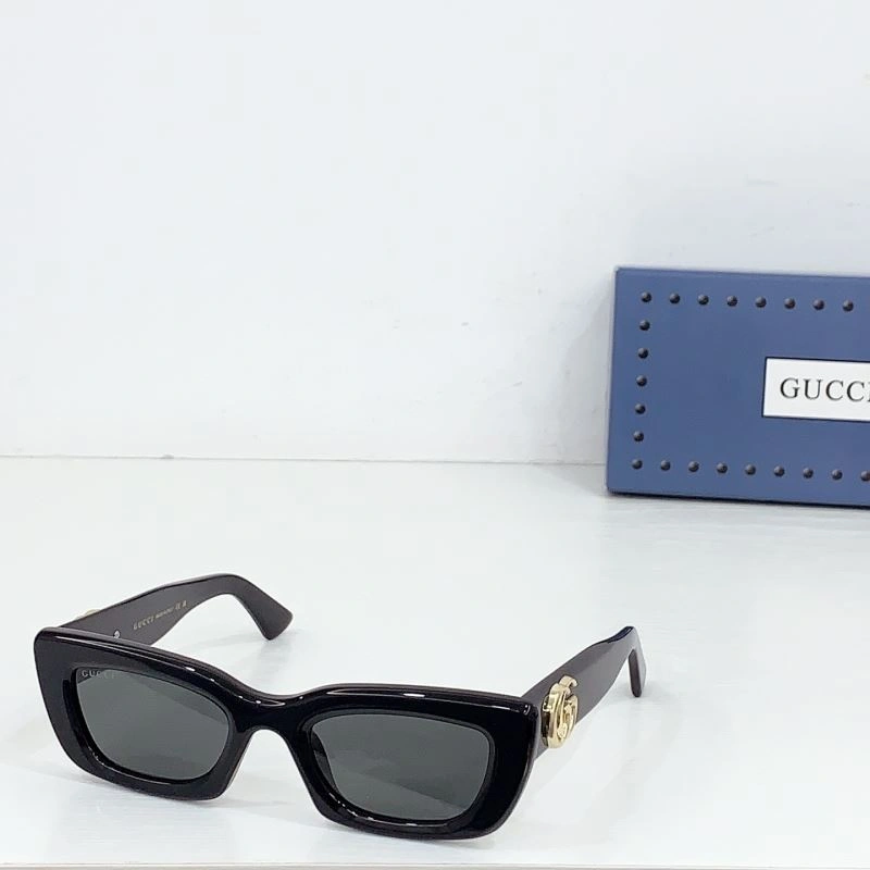 Gucci Sunglasses Sophisticated 280011