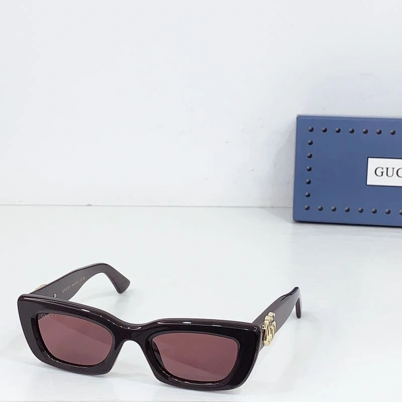 Gucci Sunglasses Sophisticated 280011