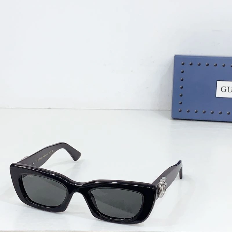 Gucci Sunglasses Sophisticated 280011