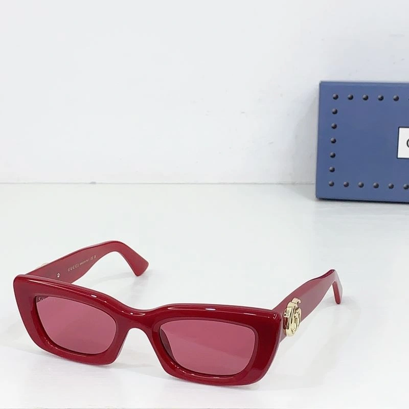 Gucci Sunglasses Sophisticated 280011