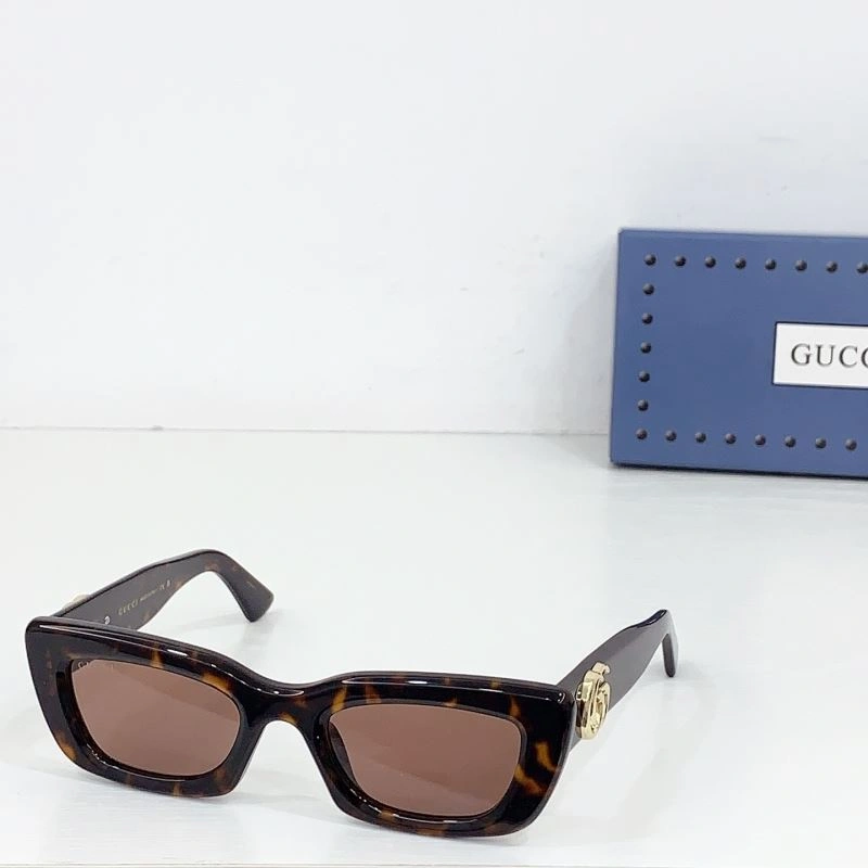 Gucci Sunglasses Sophisticated 280011
