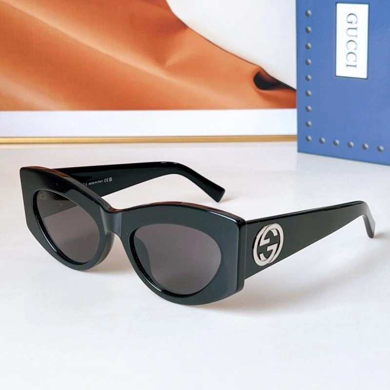 Neat Gucci Sunglasses 280018