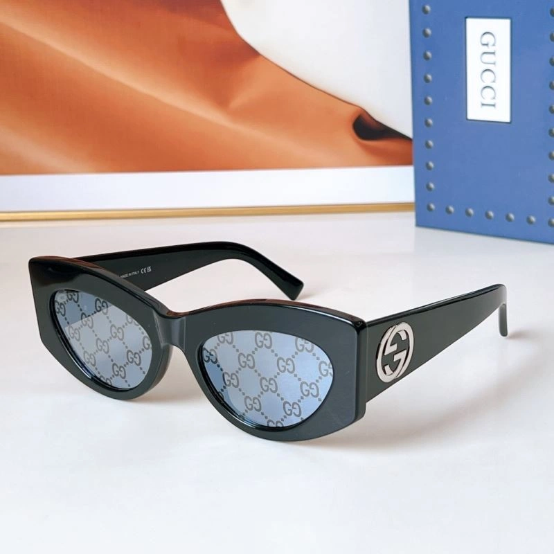 Neat Gucci Sunglasses 280018