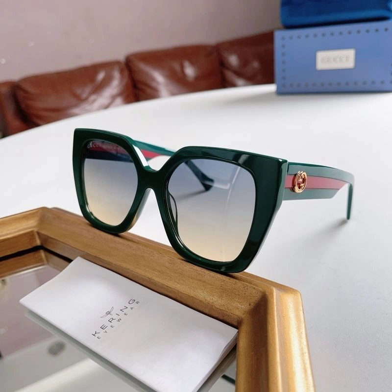 Gucci Sunglasses Soft 280009