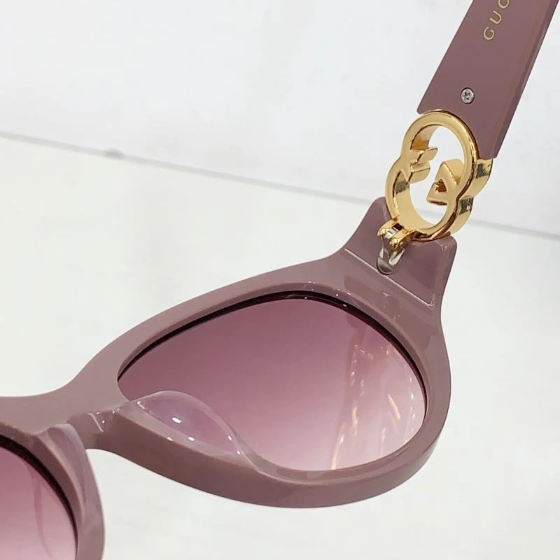 Gucci Sunglasses MoistureWicking 280026