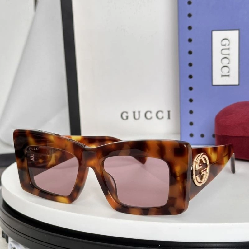 Lightweight Gucci Sunglasses 280014