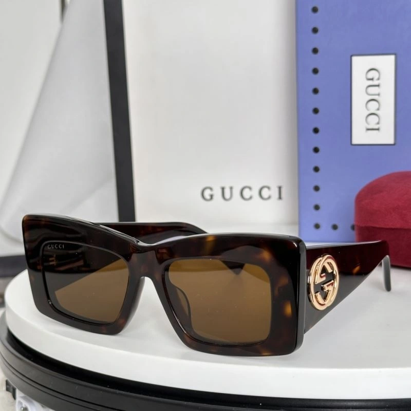 Lightweight Gucci Sunglasses 280014