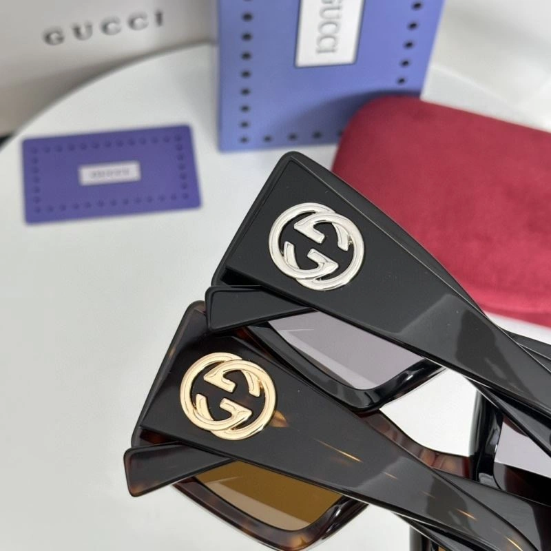 Lightweight Gucci Sunglasses 280014