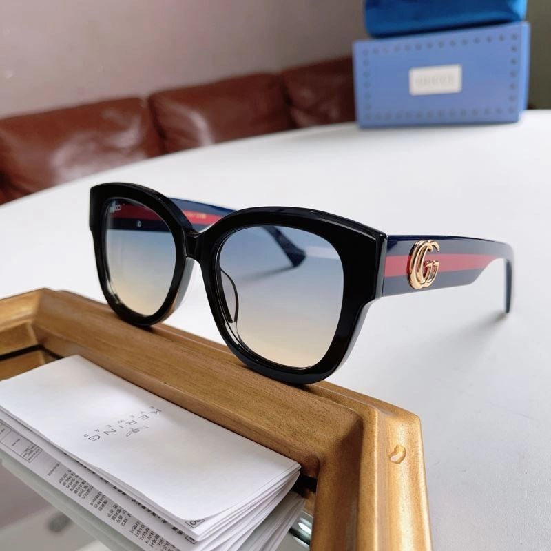Gucci Sunglasses Durable 280012