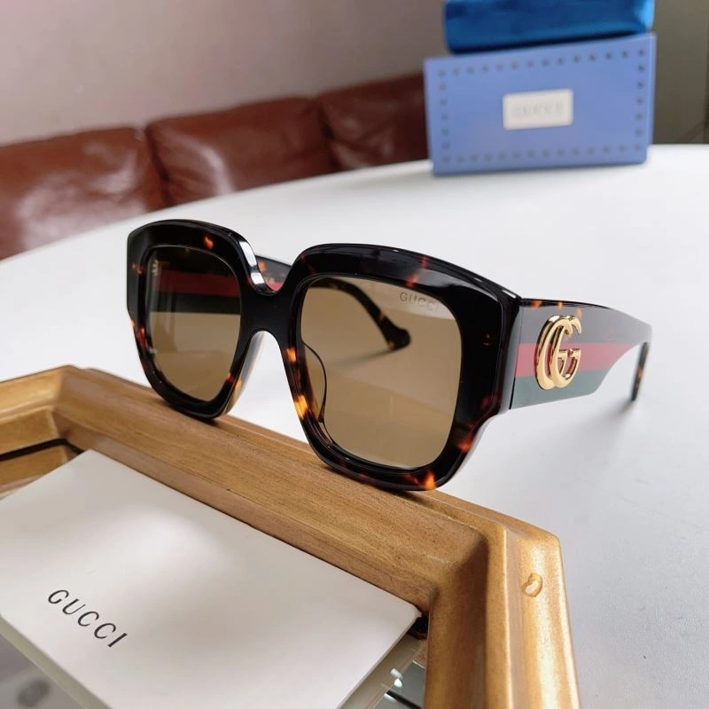 SmartChoice Gucci Sunglasses 280000