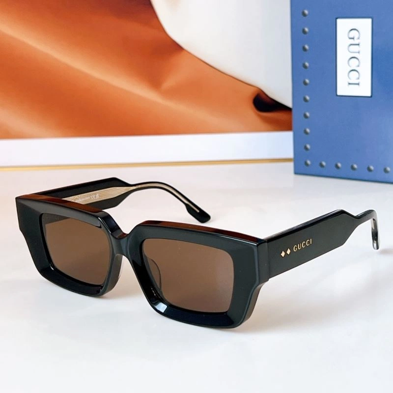 Chic Gucci Sunglasses 279996