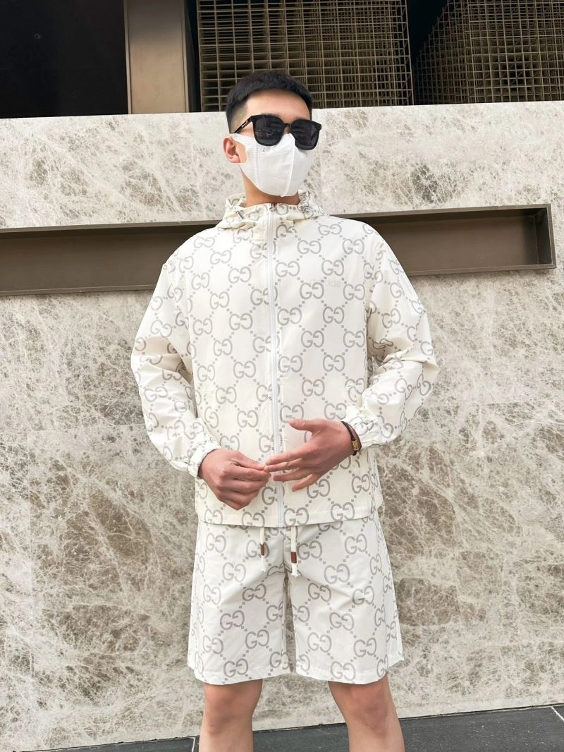 Efficient Gucci Sunscreen Jacket 126213