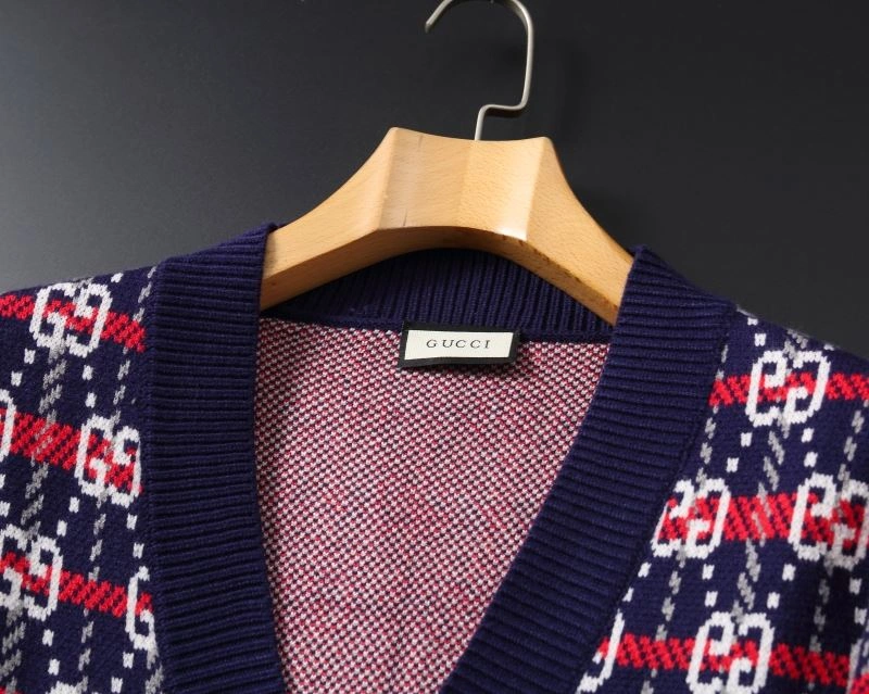 ZipUp Gucci Sweaters 128933